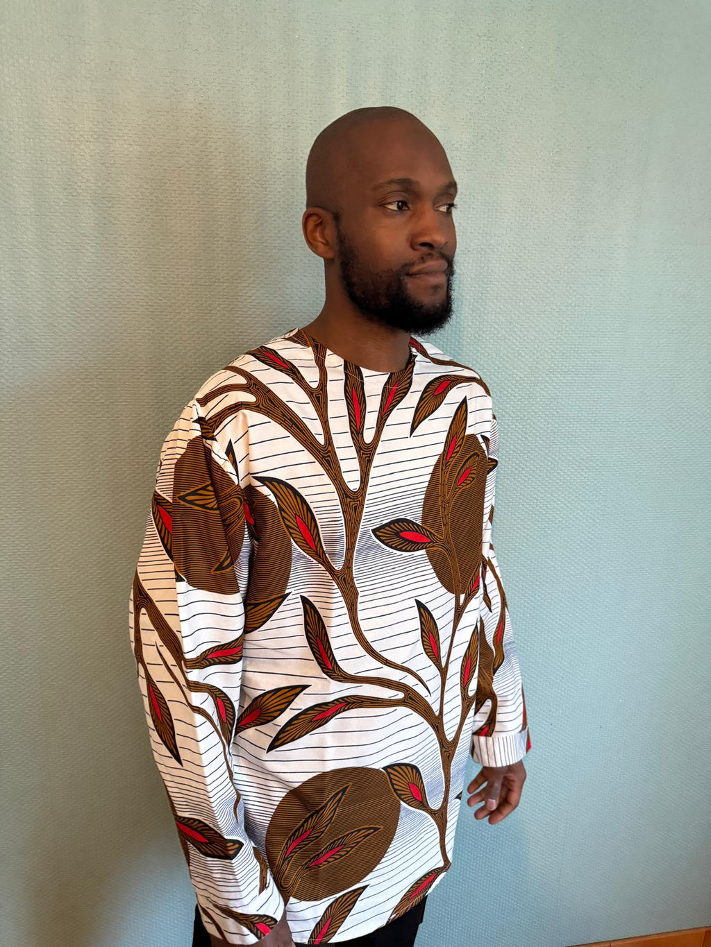 Haut mi-long oversize wax – Modèle homme
