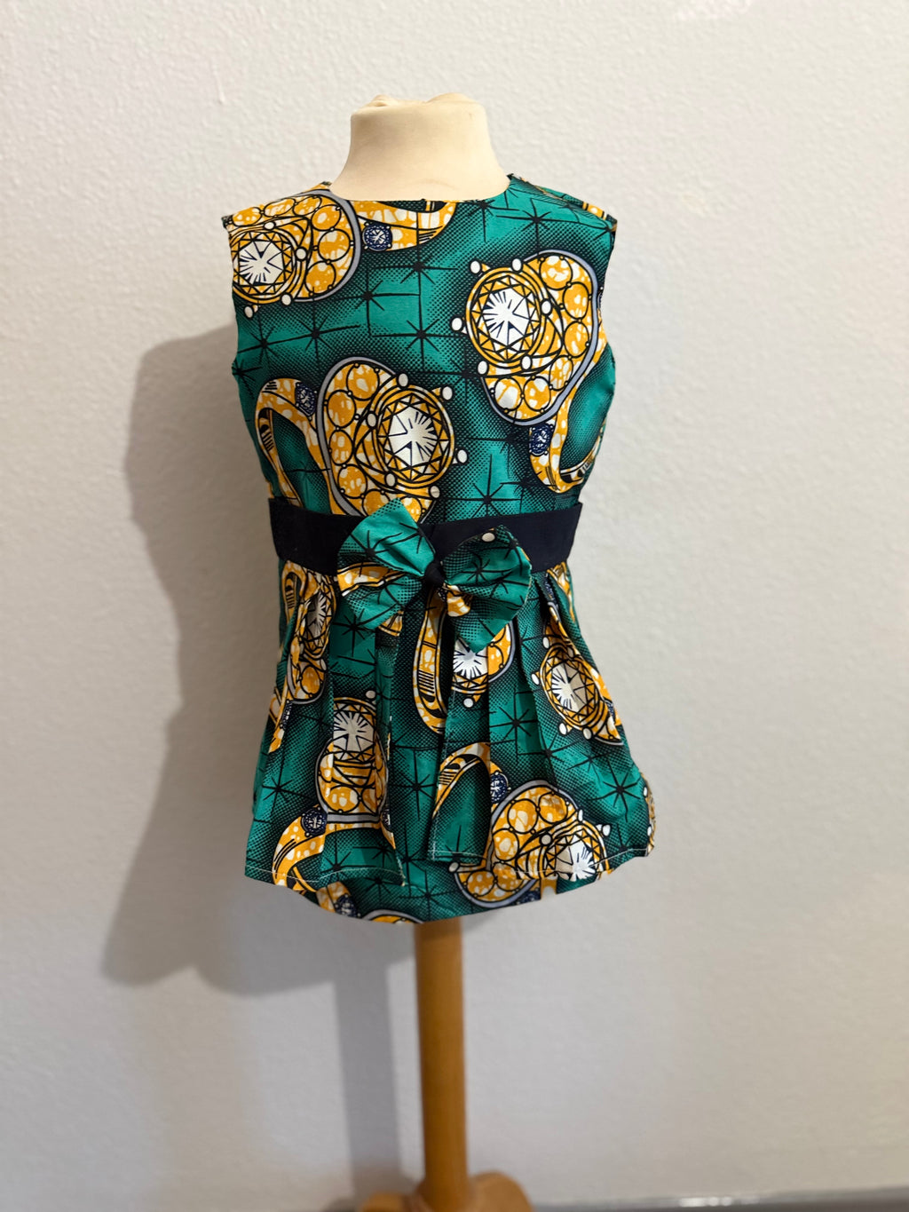 Robe de Cérémonie Enfant en Wax - Émeraude & Motifs Bijoux Dorés