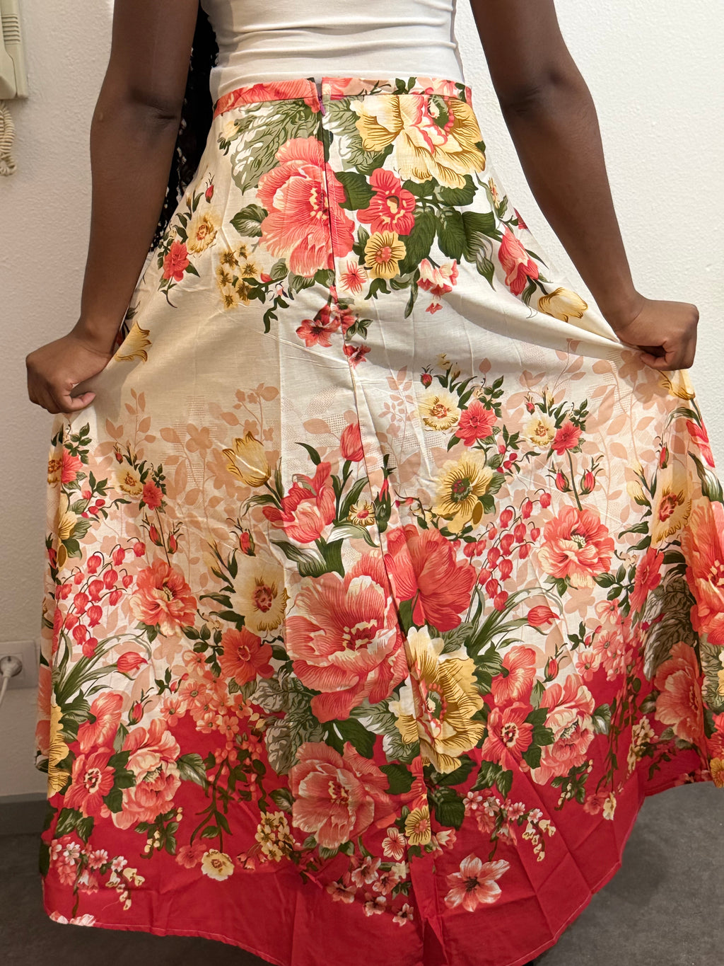 Jupe Fleurie Longue et Large taille 3XL