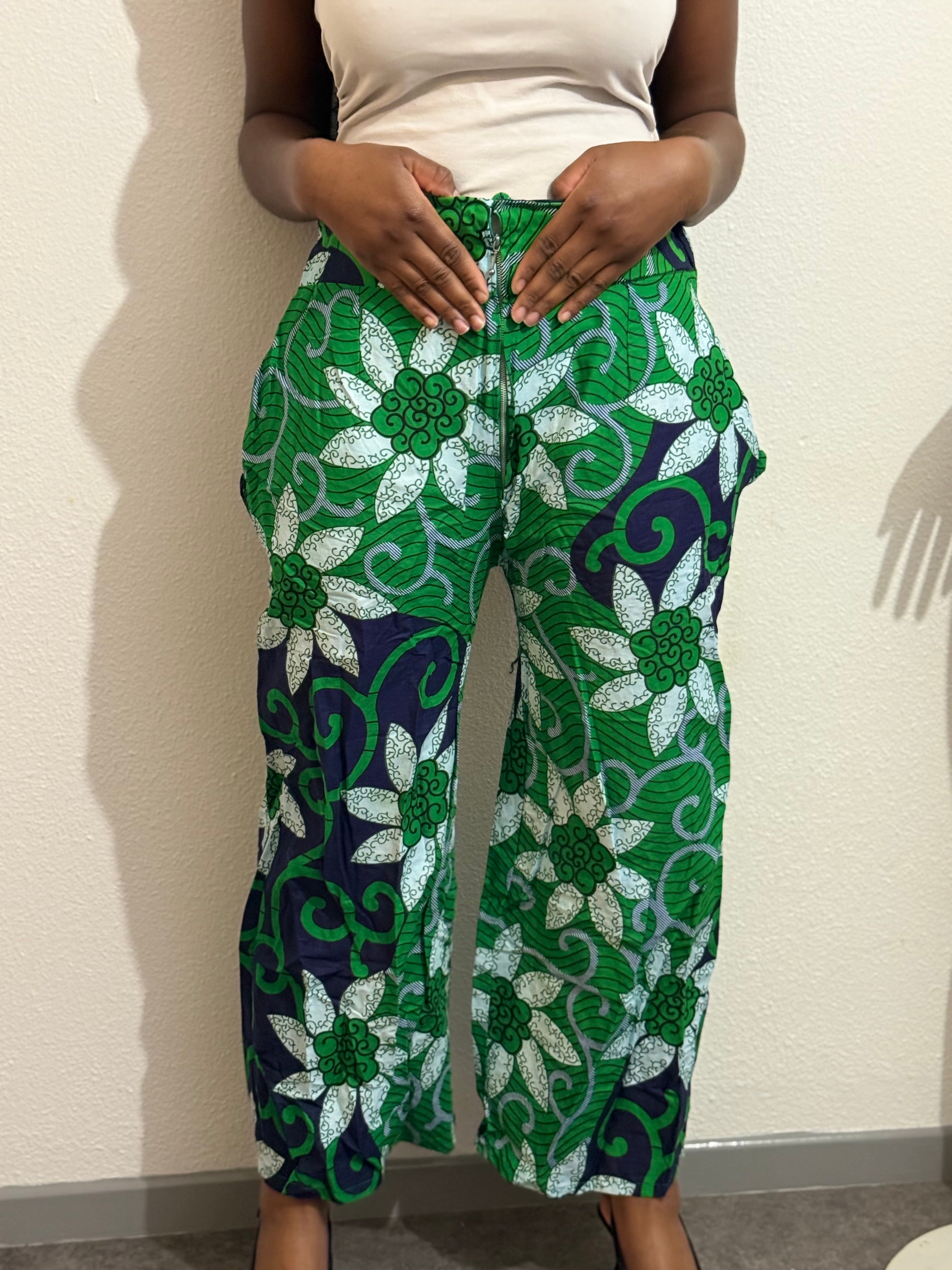 Pantalon Large Tissu Africain Vert Motifs Fleurs Blanches - Taille 40